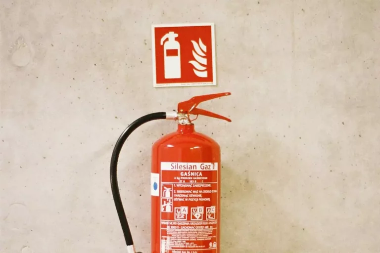 Manipulation des extincteurs Formation sécurité incendie